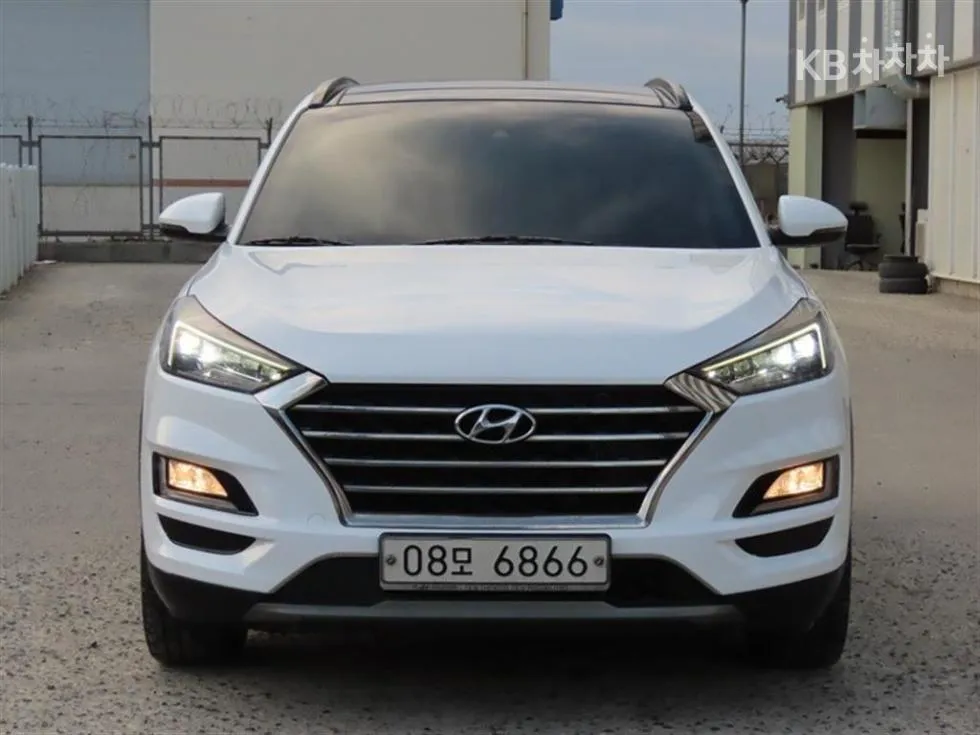 Hyundai 올 뉴 투싼 디젤(e-VGT R)2.0 2WD 프리미엄 - фото 1