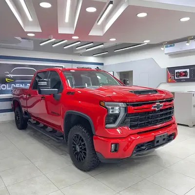 Chevrolet Silverado - фото 1