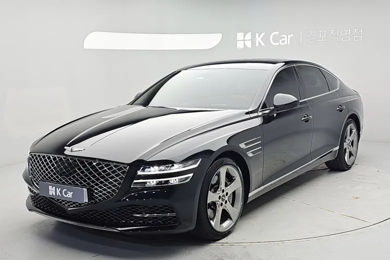 Genesis G80 - фото 1