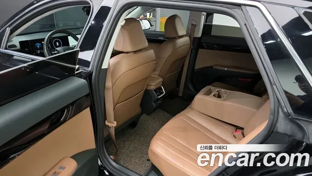 Hyundai Grandeur - фото 1