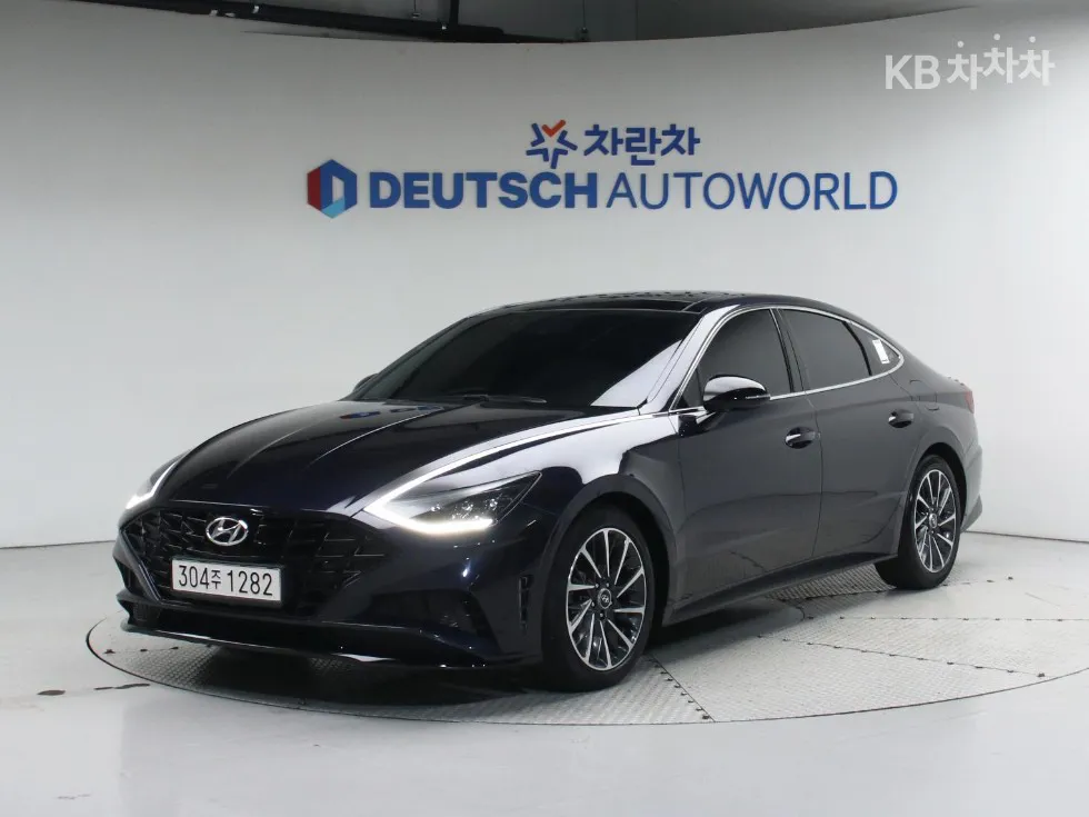 Hyundai 쏘나타 (DN8) 1.6 T 프리미엄 패밀리 - фото 1