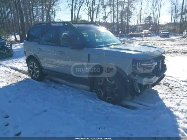 Ford Bronco - фото 1