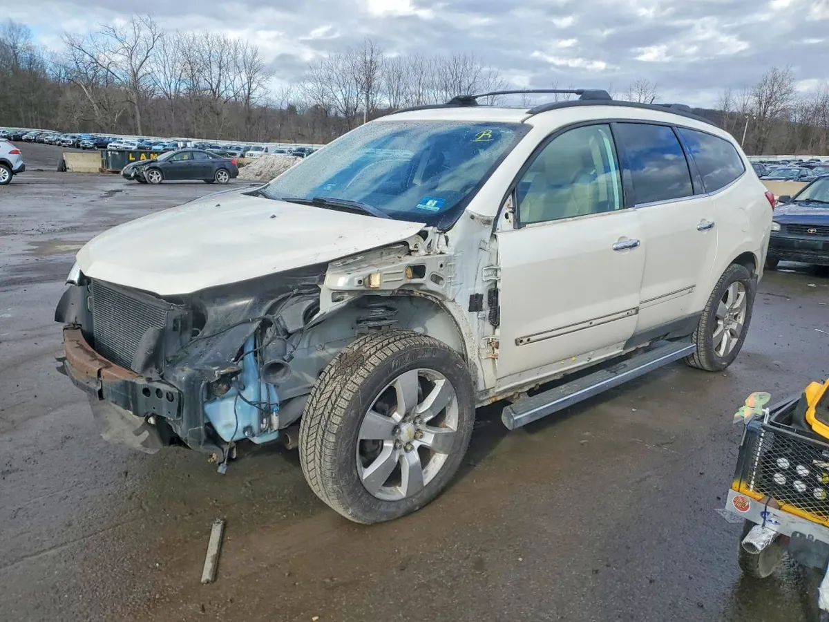 CHEVROLET TRAVERSE - фото 1