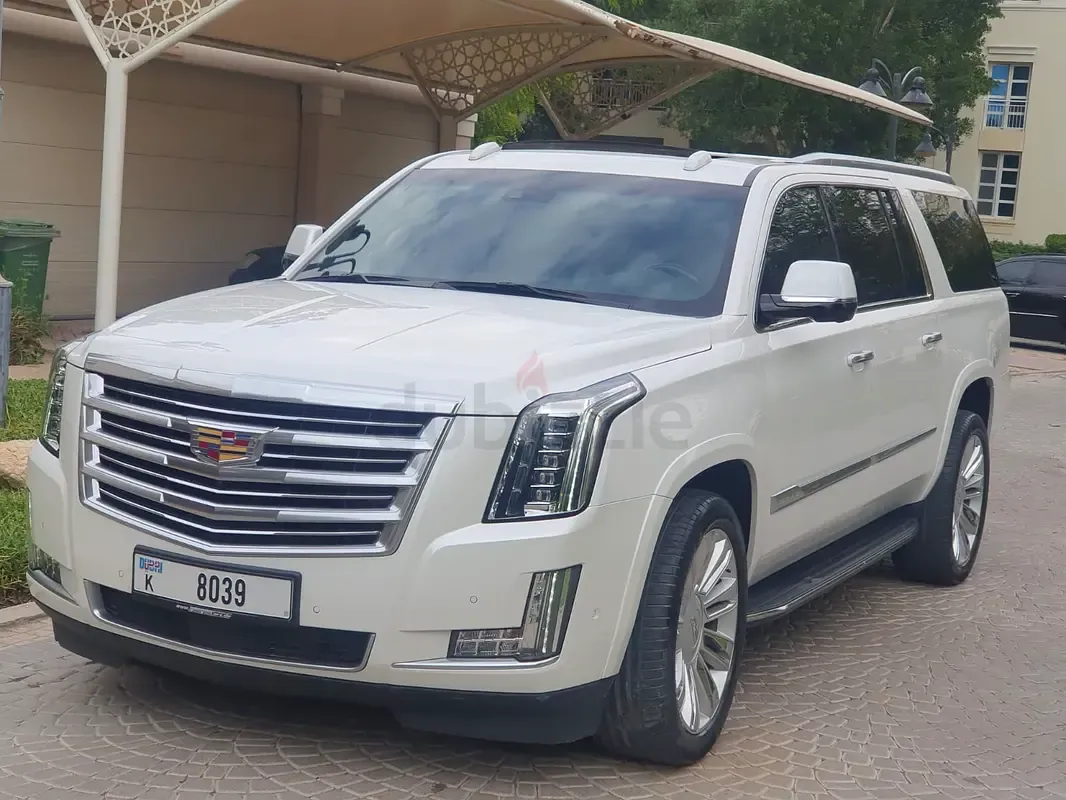 Cadillac Escalade - фото 1