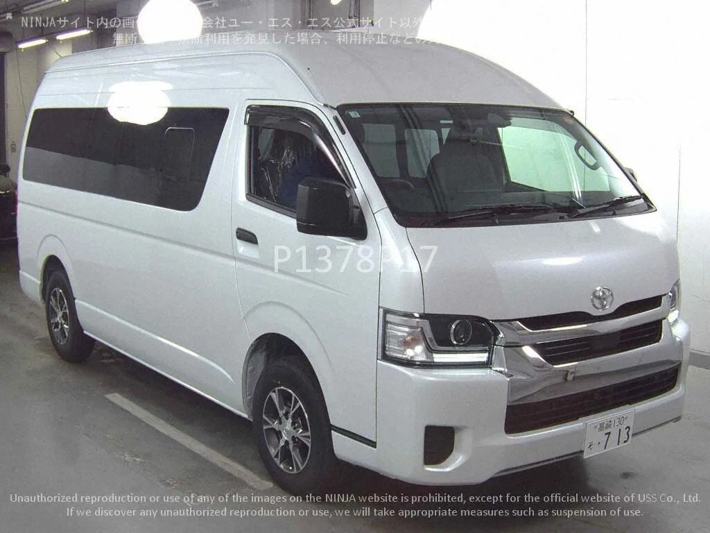 TOYOTA HIACE VAN 4D 4WD - фото 1
