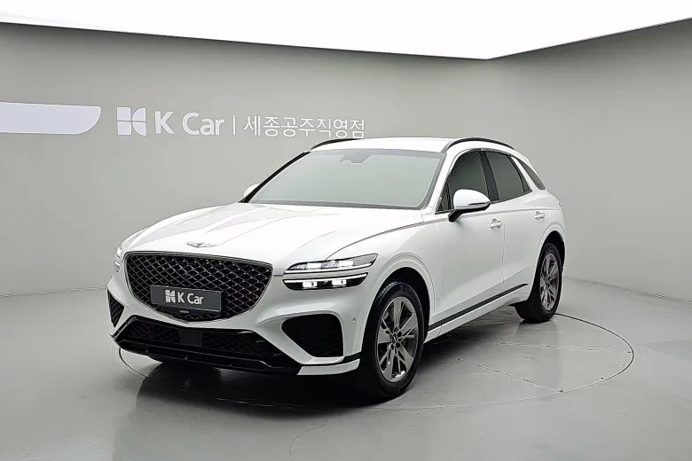 Genesis GV70 - фото 1