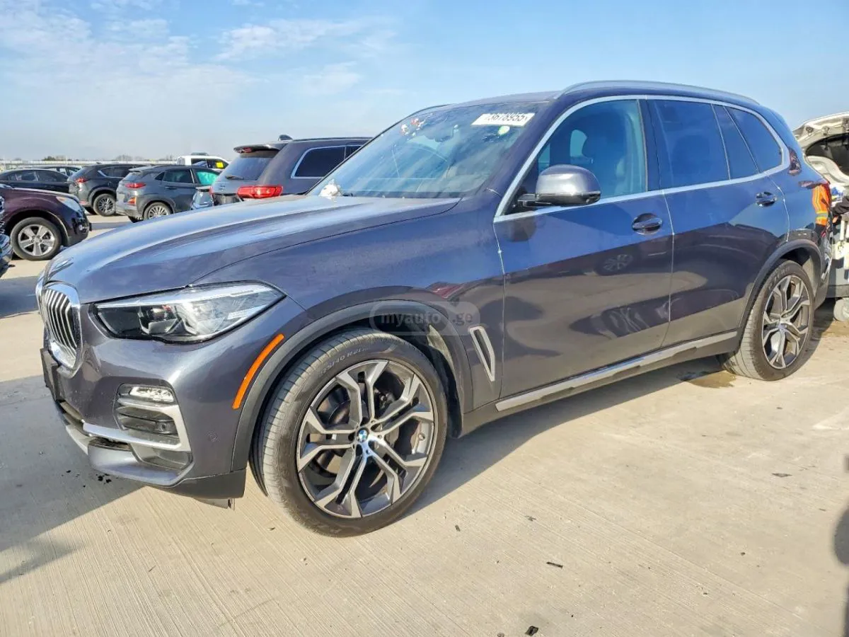 BMW X5 - фото 1