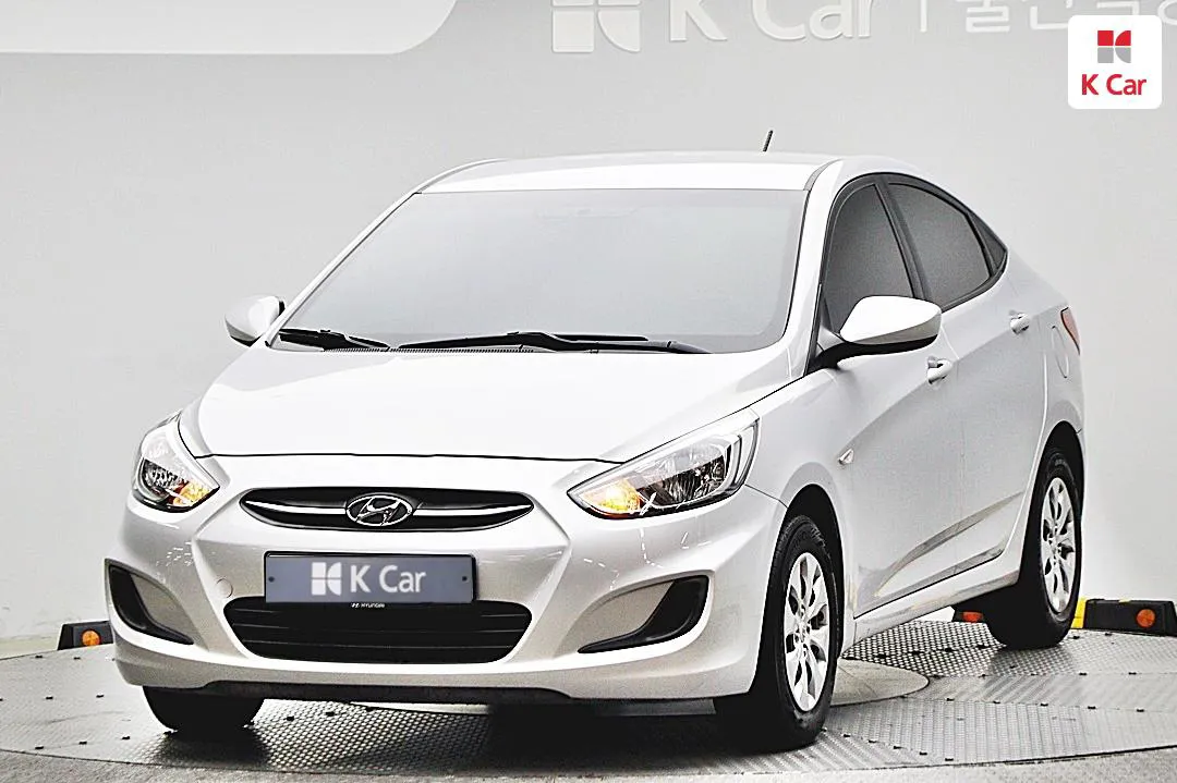 Hyundai 엑센트 - фото 1