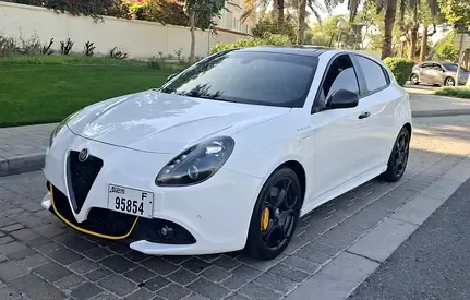 Alfa Romeo Giulia - фото 1