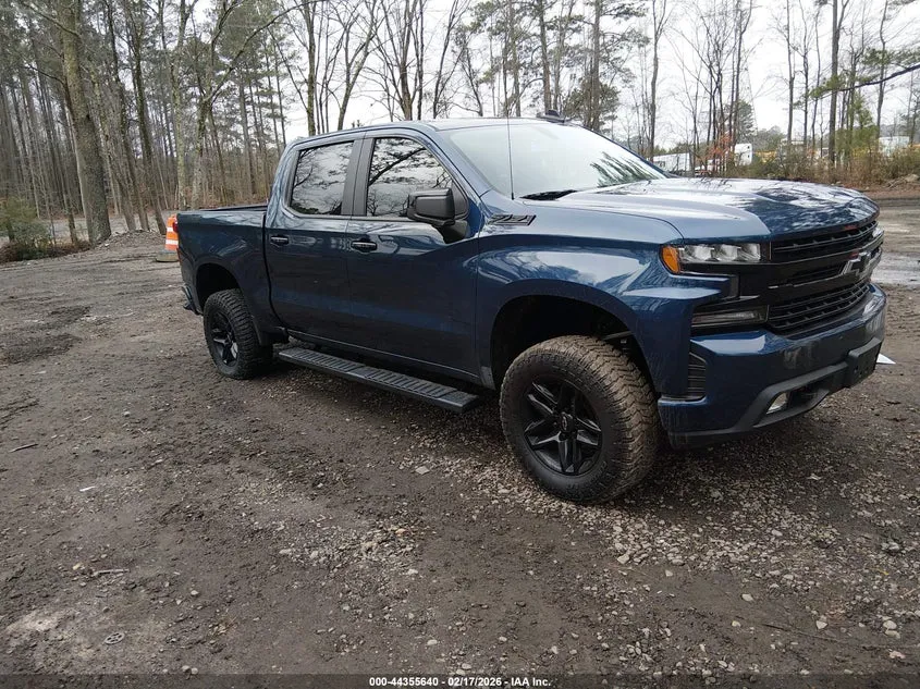 CHEVROLET SILVERADO 1500 4WD SHORT BED LT TRAIL BOSS - фото 1