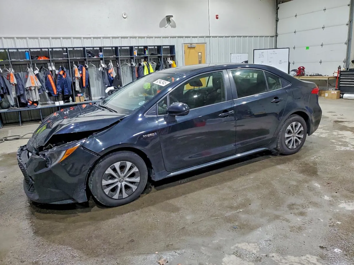 TOYOTA COROLLA - фото 1