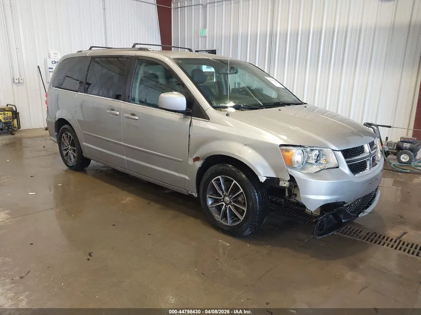 DODGE GRAND CARAVAN SXT - фото 1