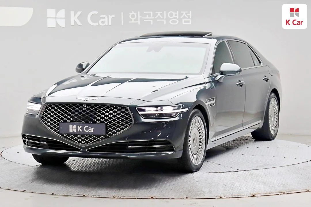 Genesis G90 - фото 1