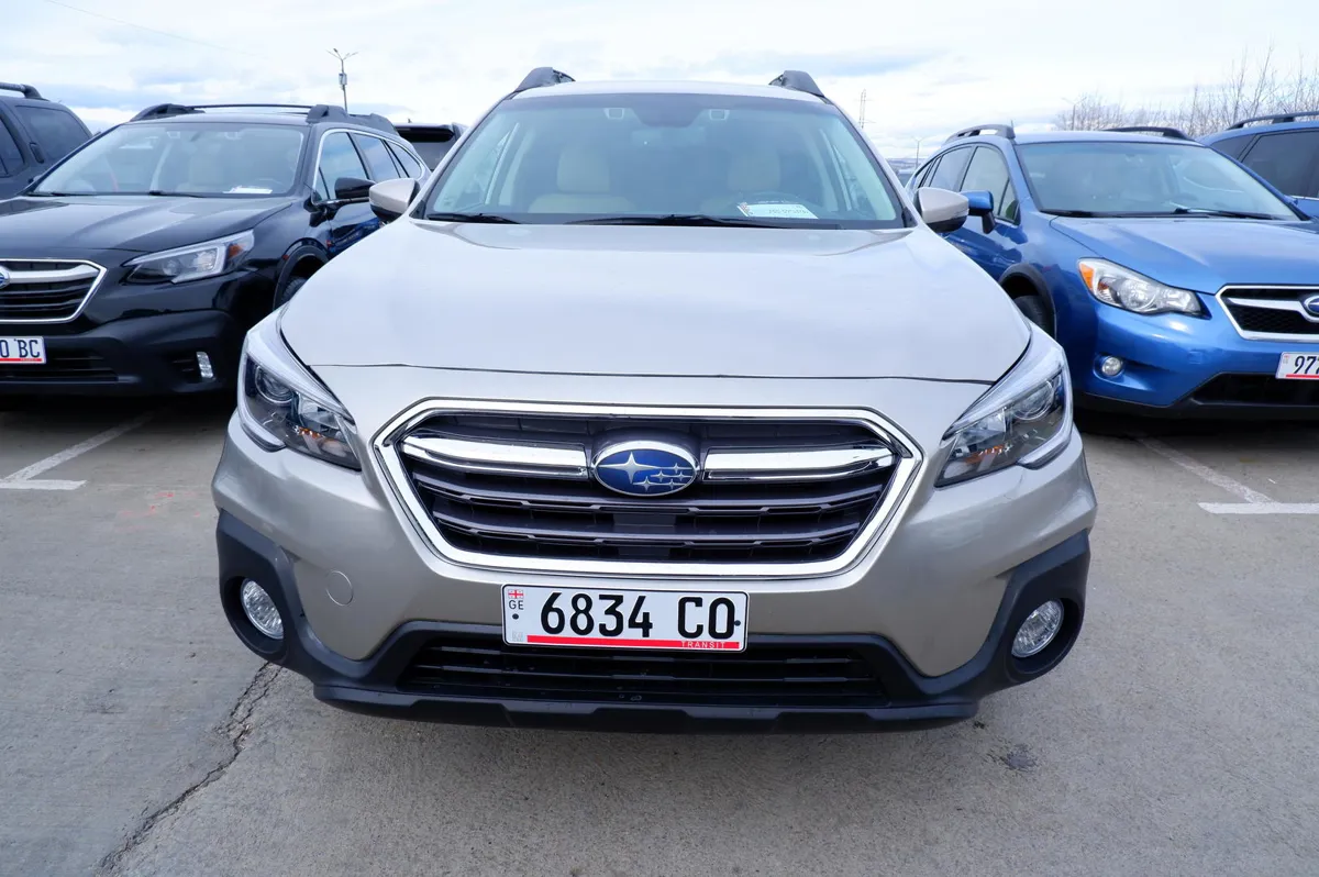 Subaru Outback - фото 1