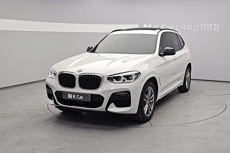 BMW X3 - фото 1