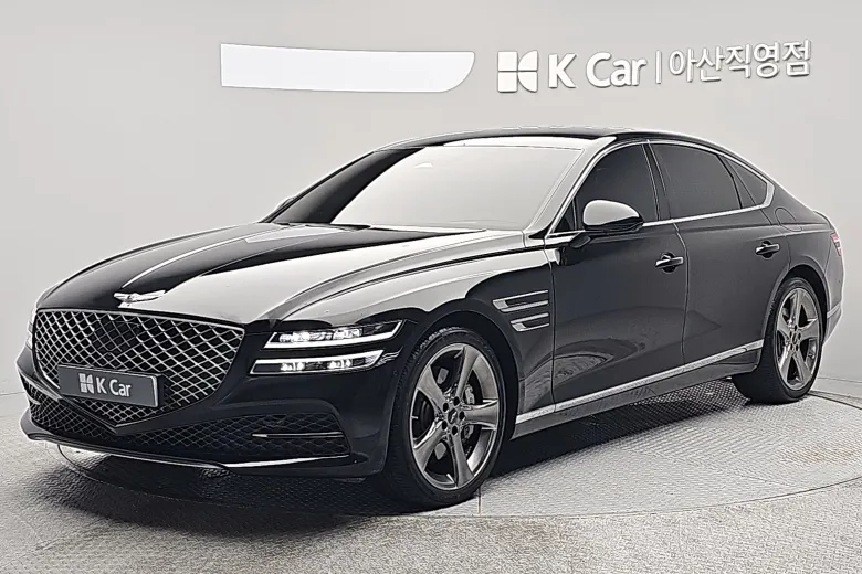 Genesis G80 - фото 1