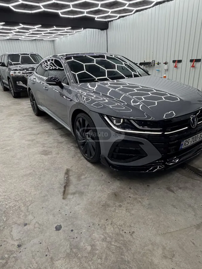 Volkswagen Arteon - фото 1