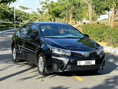 Toyota Corolla - фото 1