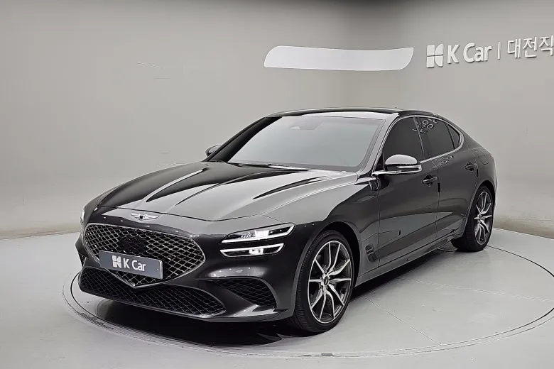 Genesis G70 - фото 1