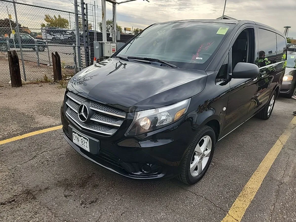 Mercedes-Benz Metris Passenger Van - фото 1