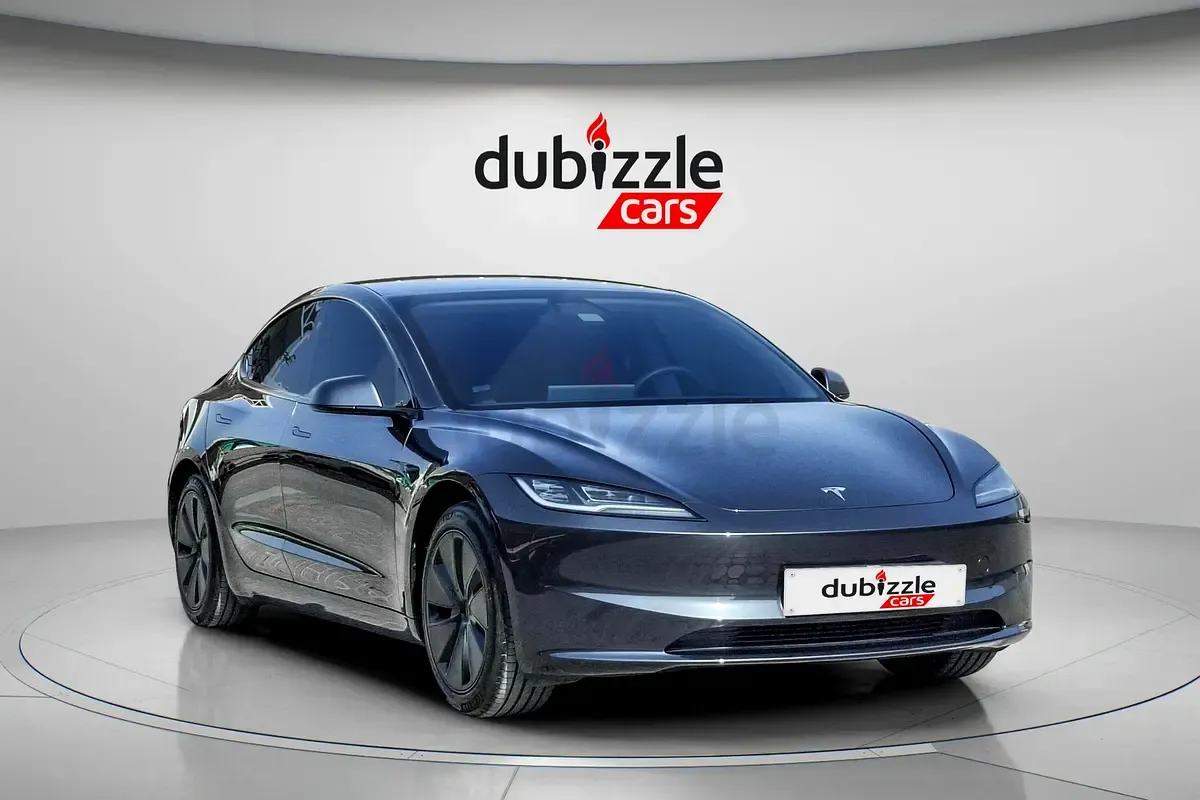 Tesla Model 3 - фото 1