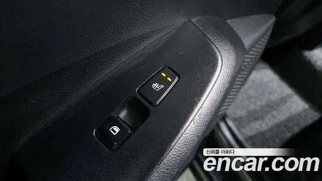 Kia Seltos - фото 1