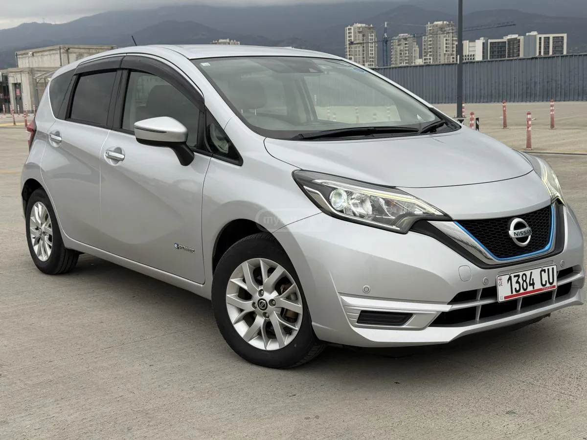 Nissan Note - фото 1