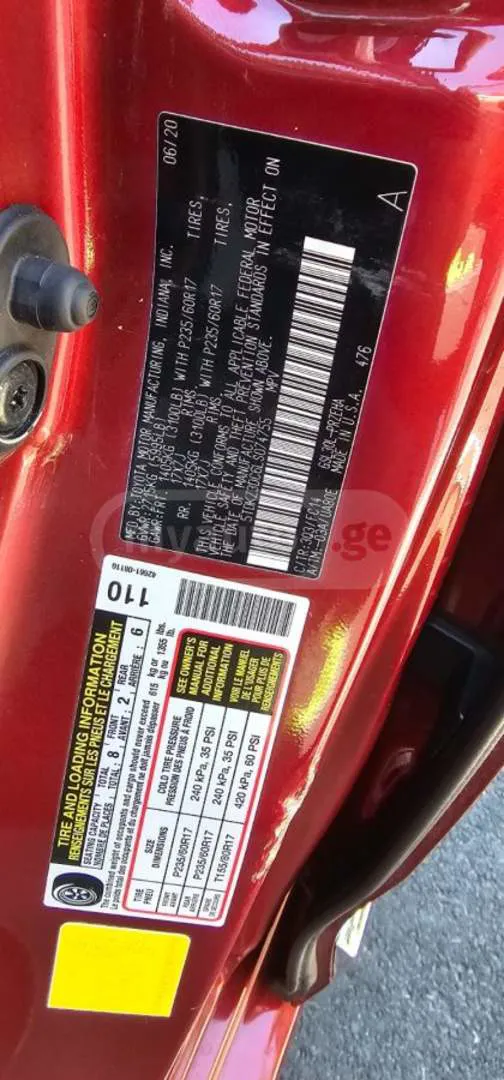 Toyota Sienna - фото 1