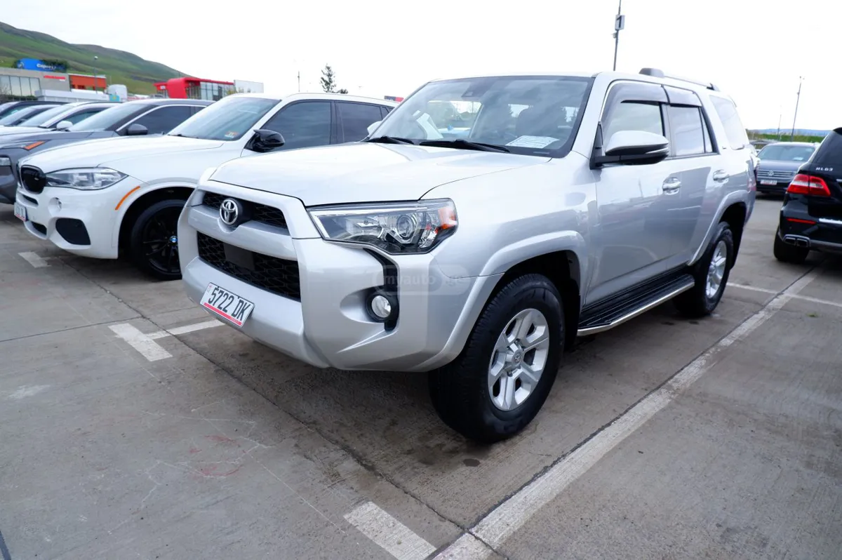 Toyota 4 Runner - фото 1