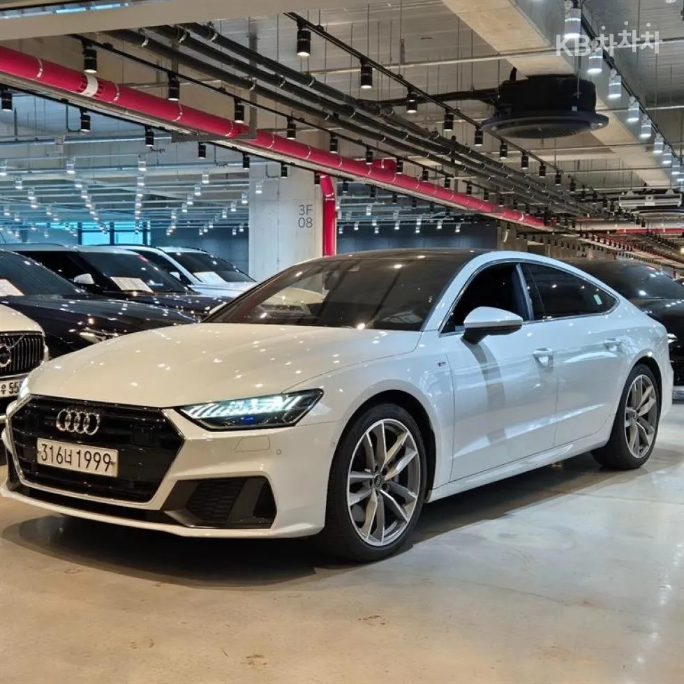 Audi A7(4K8) 55 TFSI Quattro Premium - фото 1