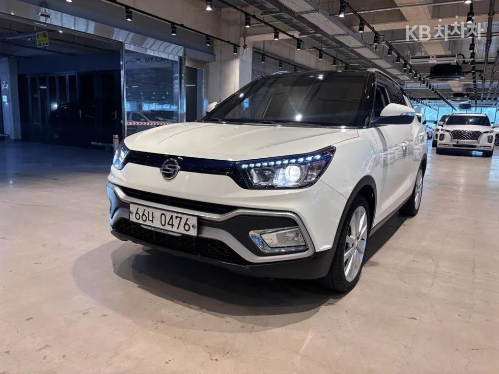 KG Mobility 티볼리 에어 2WD IX - фото 1