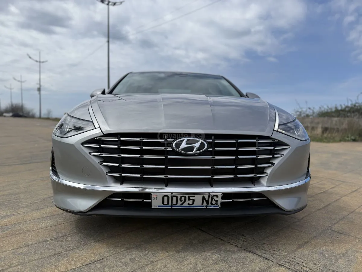 Hyundai Sonata - фото 1