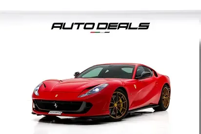 Ferrari 812 Superfast - фото 1