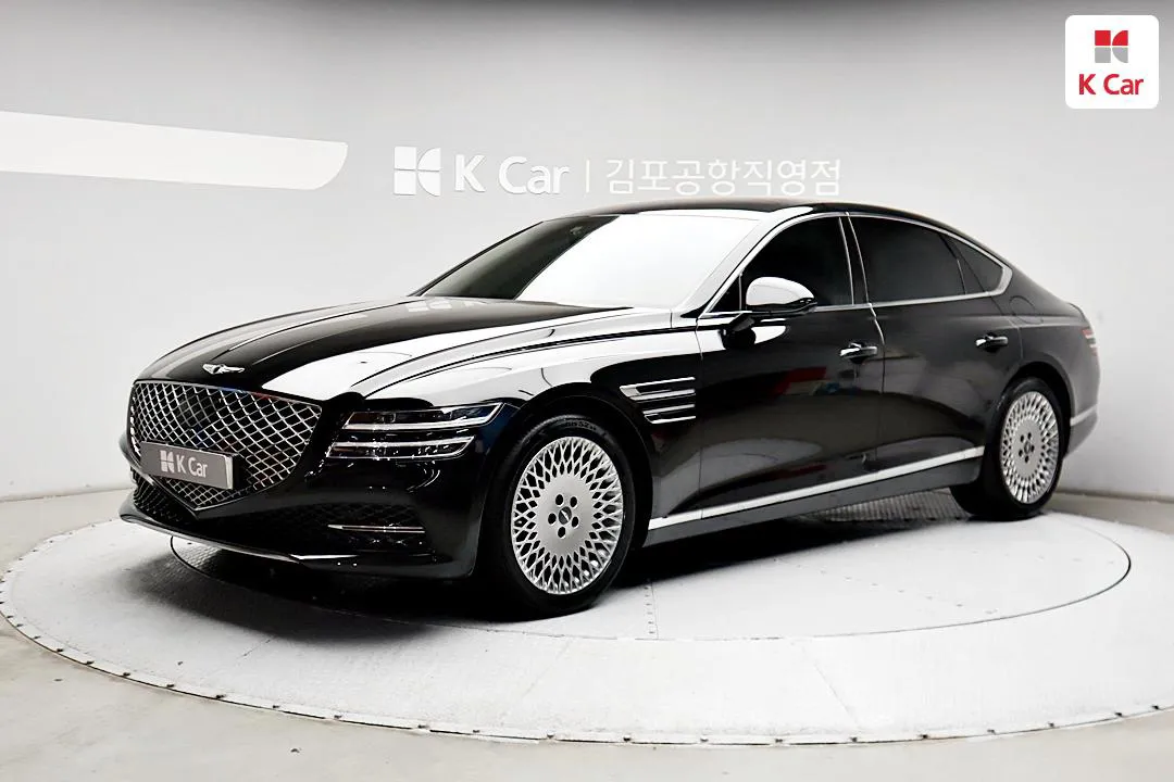 Genesis G80 - фото 1