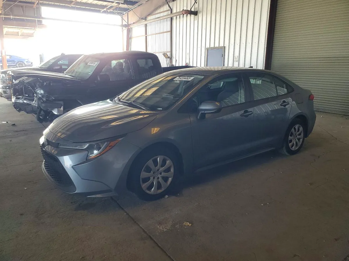 TOYOTA COROLLA LE - фото 1