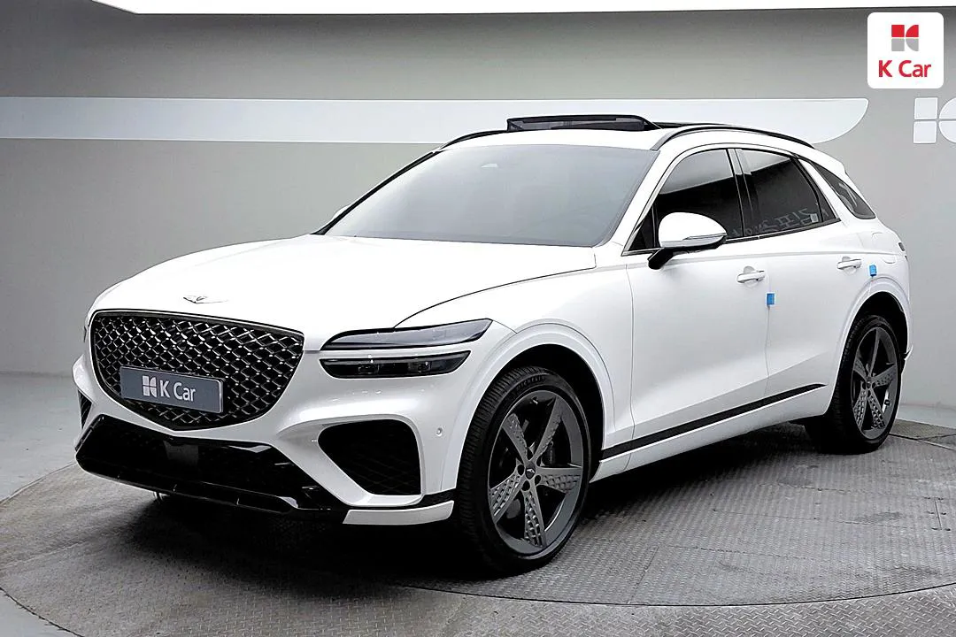 Genesis GV70 - фото 1