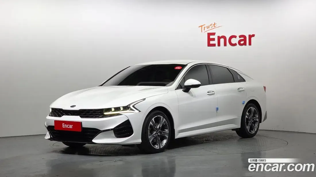 Kia Optima - фото 1