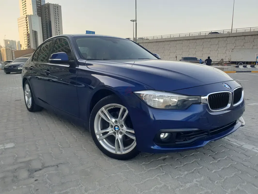 BMW 3-Series - фото 1