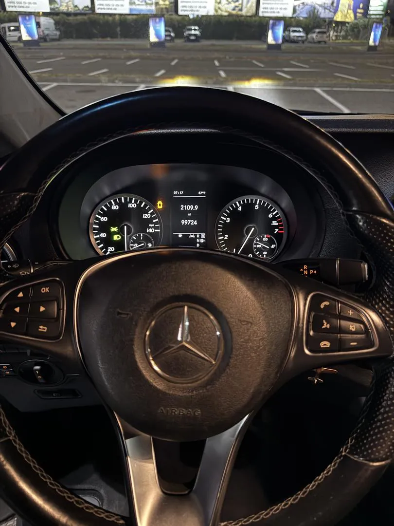 Mercedes-Benz Metris - фото 1