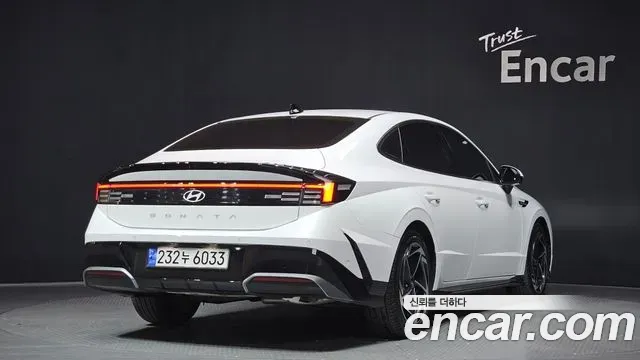 Hyundai Sonata - фото 1