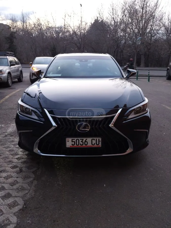 Lexus ES 300 - фото 1