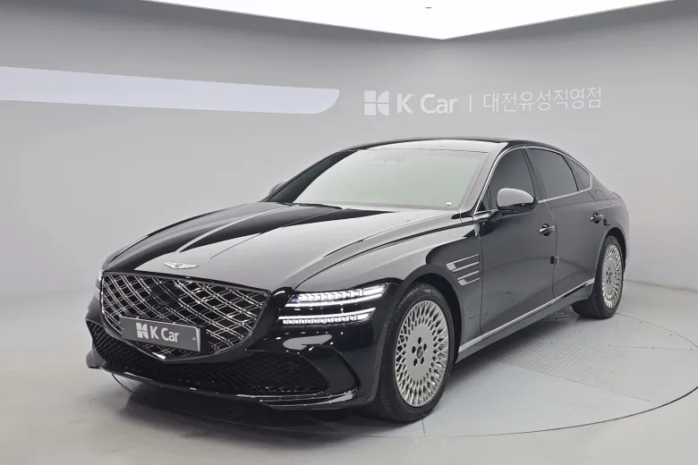 Genesis G80 - фото 1