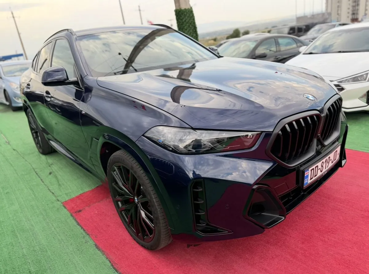 BMW X6 - фото 1
