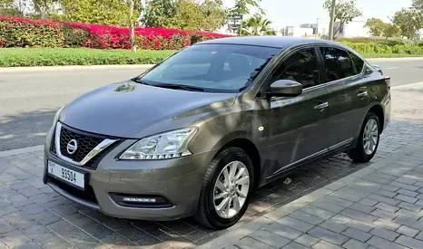 Nissan Sentra - фото 1