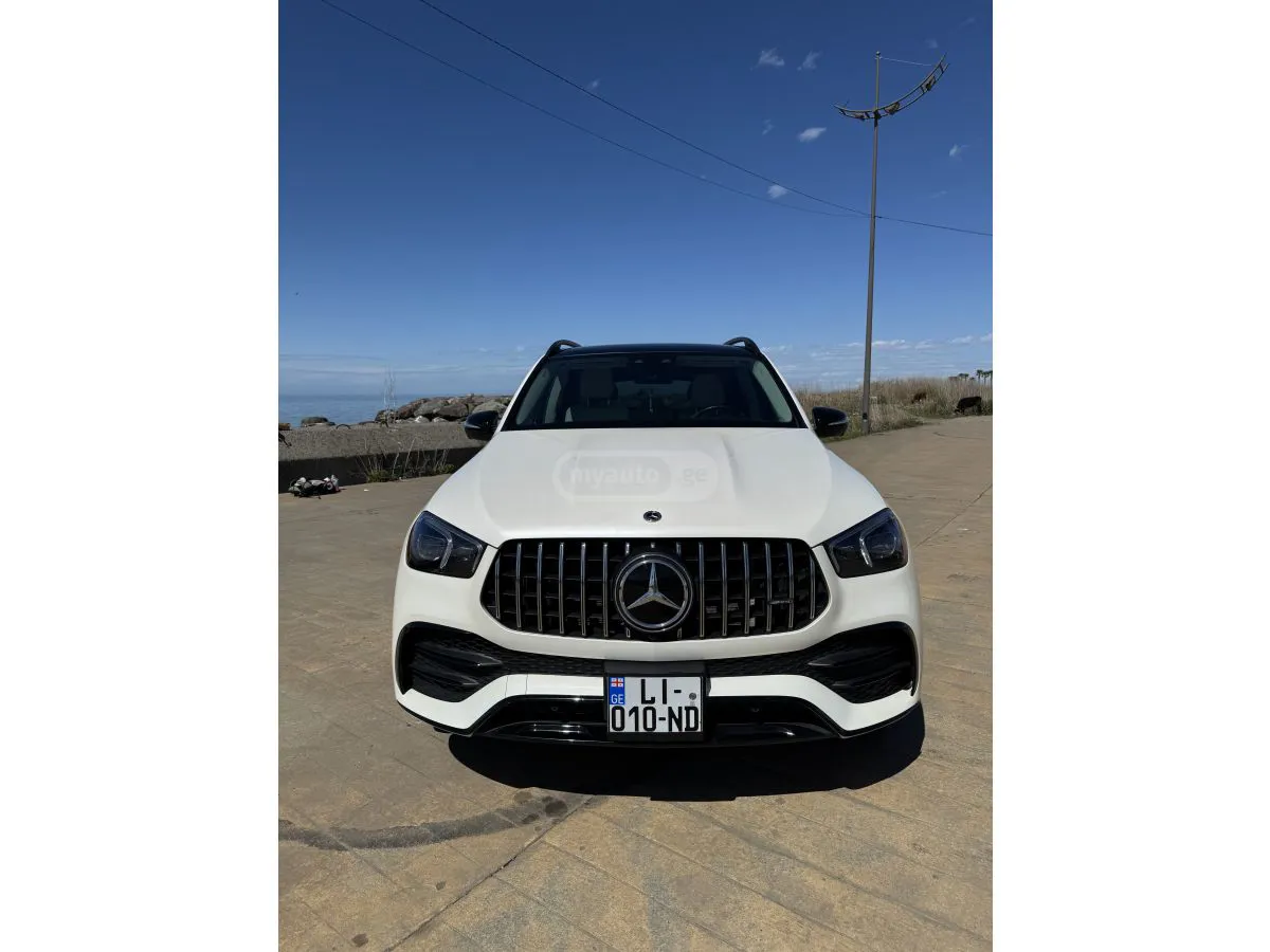 Mercedes-Benz GLE 53 - фото 1