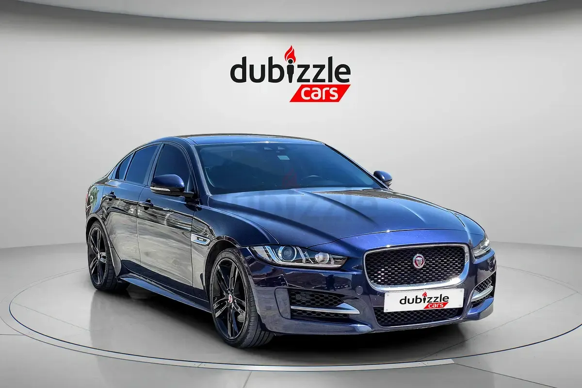 Jaguar XE - фото 1