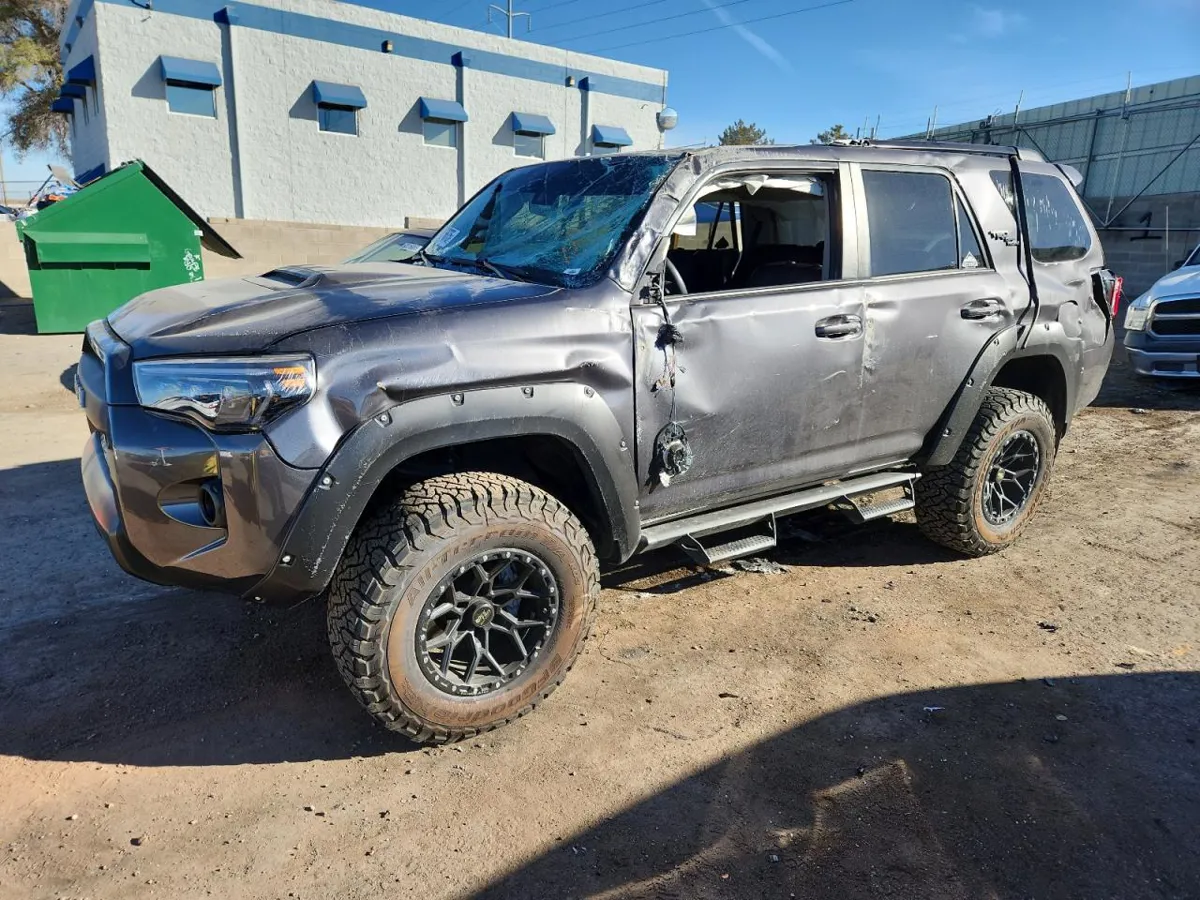 TOYOTA 4RUNNER - фото 1