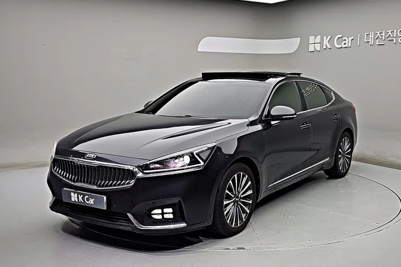 Kia K7 - фото 1
