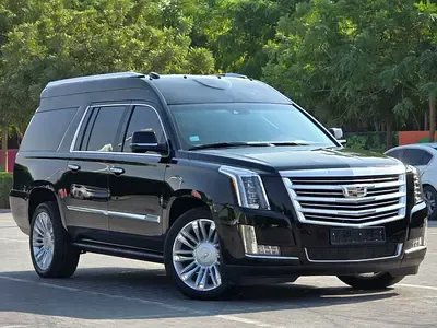 Cadillac Escalade - фото 1