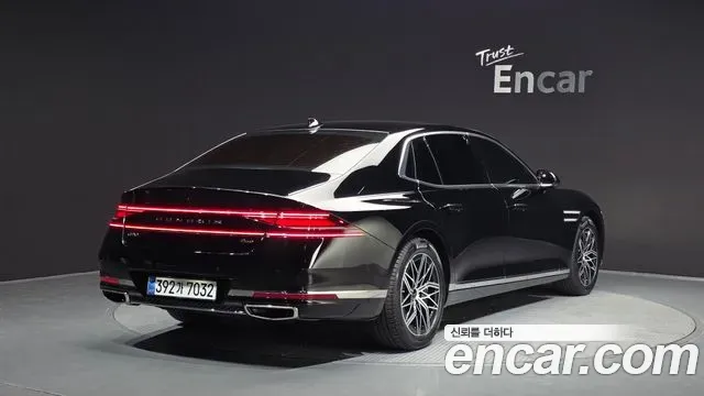 Genesis G90 - фото 1